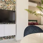 Glam Skin Apartment